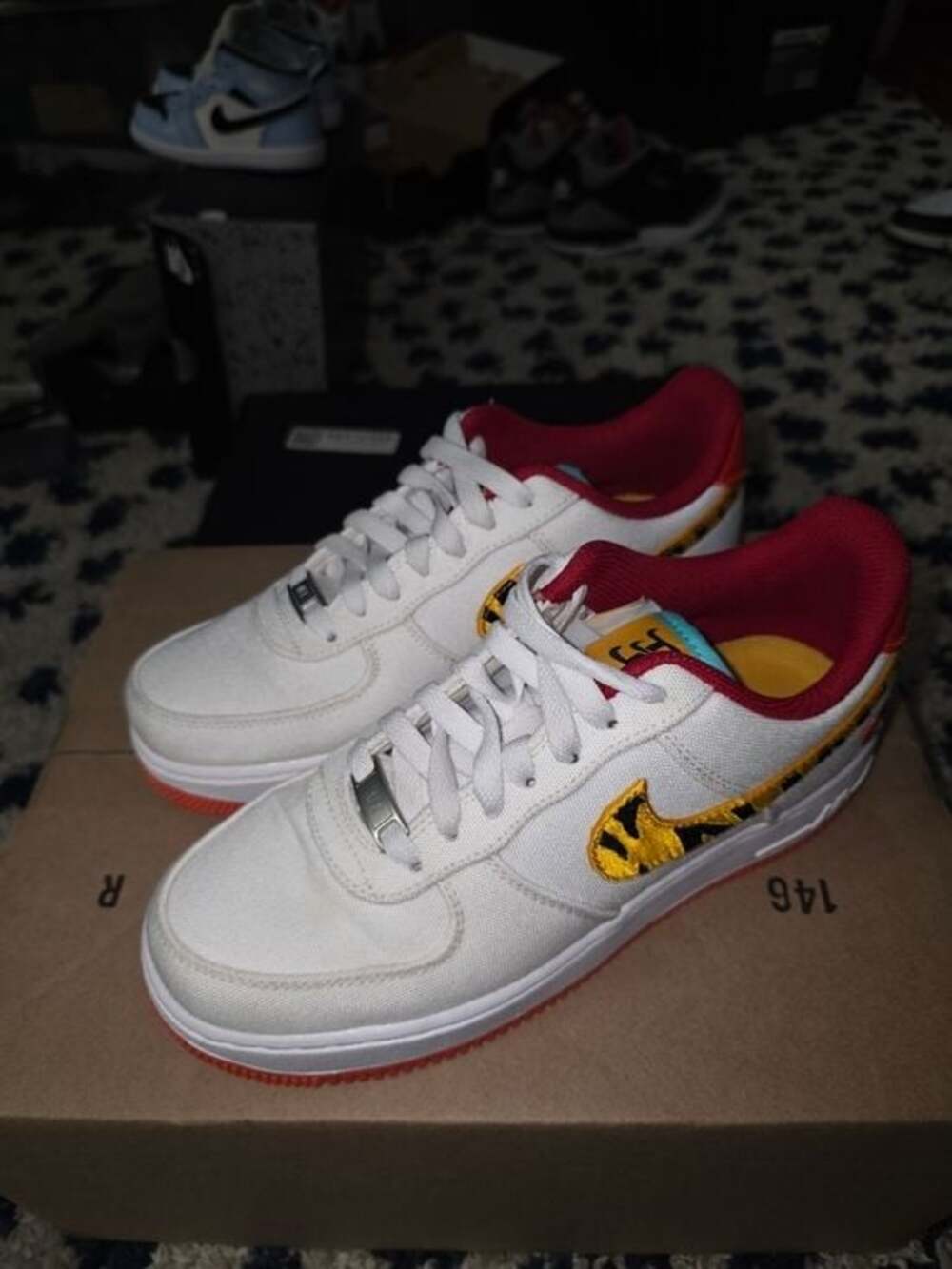 Nike Low-Top Sneakers Special Edition ' Year Of The Tiger'